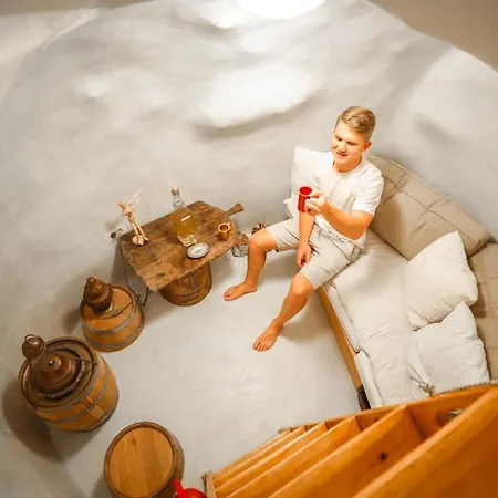 Santorini Paradise Cave Apartmán *