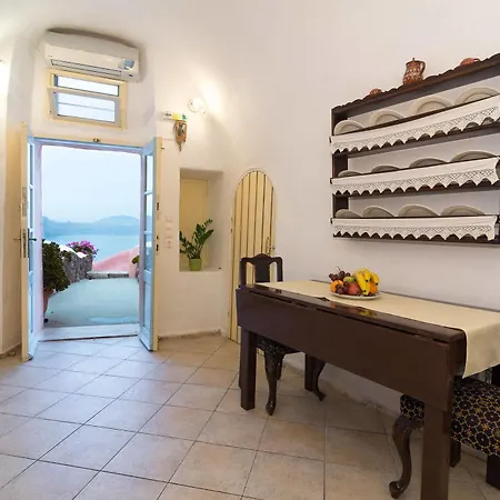 Апартаменты Santorini Paradise Cave *
