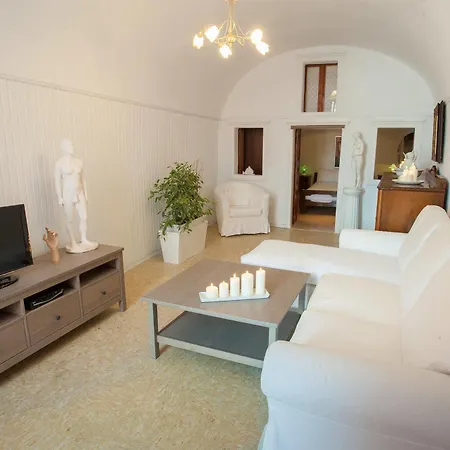 Santorini Paradise Cave * Οία