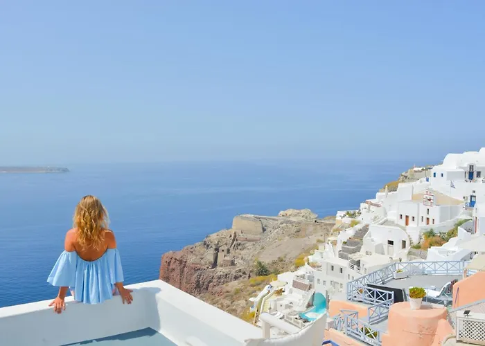 Santorini Paradise Cave Daire