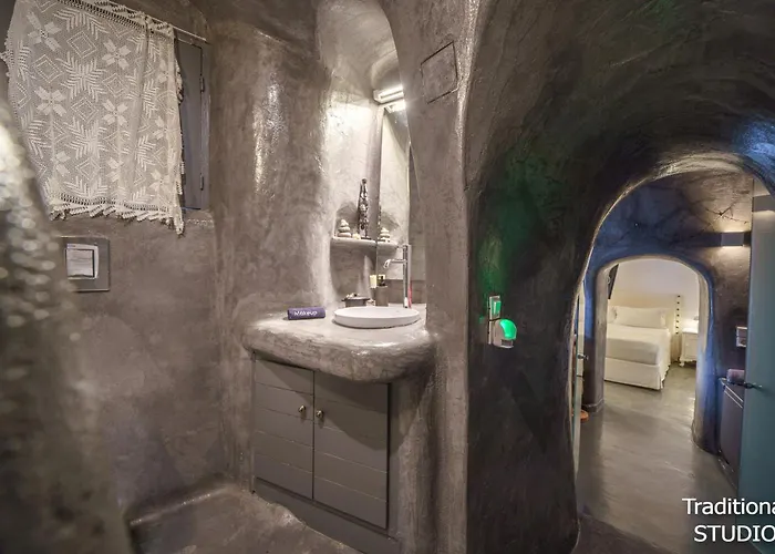 Santorini Paradise Cave Daire *