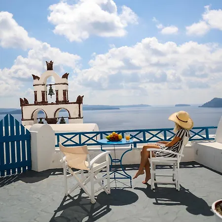 Santorini Paradise Cave Oia (Santorini)