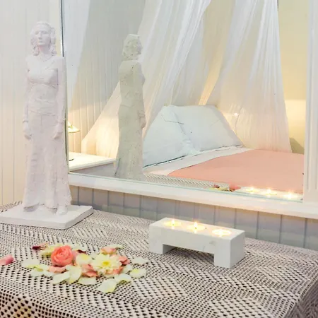 Santorini Paradise Cave *